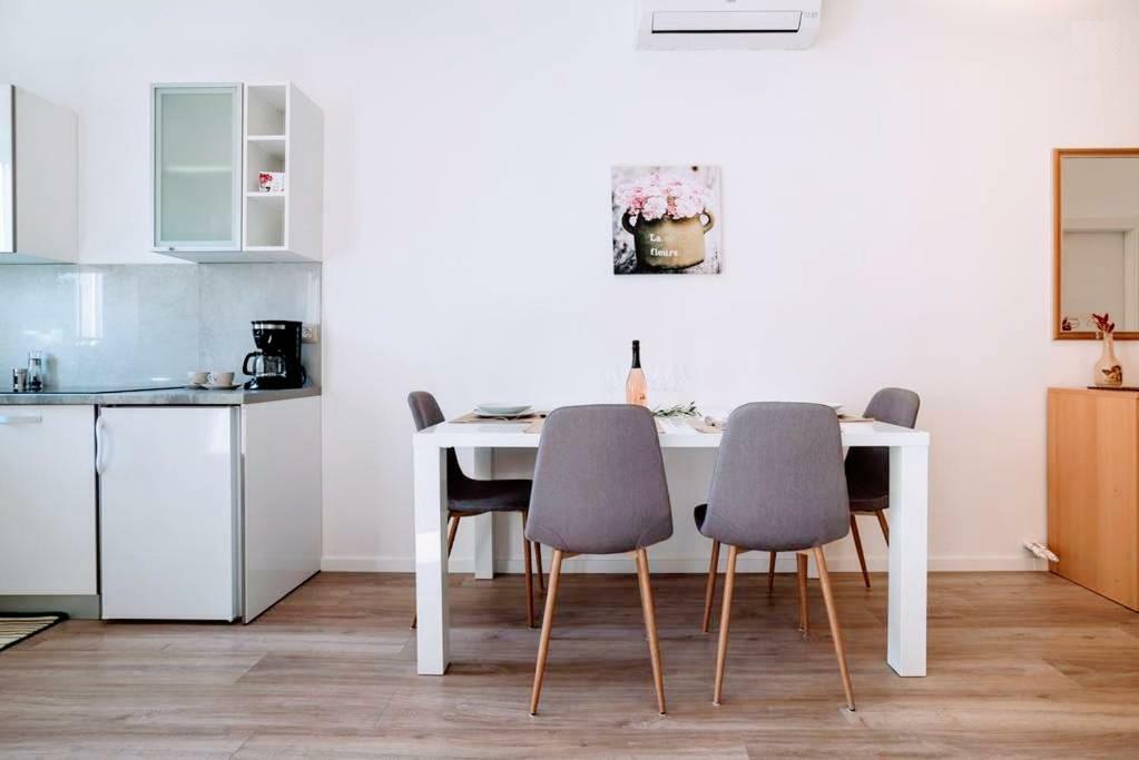 Holiday Apartments Mediterraneo Funtana Εξωτερικό φωτογραφία